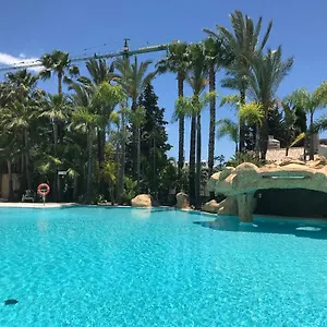 Guadalpin Luxury Apartamento